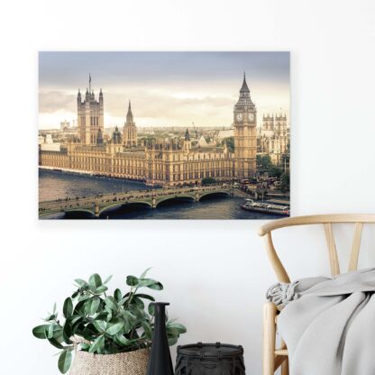 London (2462CV) - Image 3